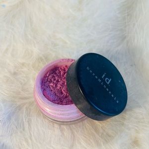 Bare Minerals EYE shadow
